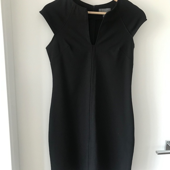 Dress - Picture 1 of 2